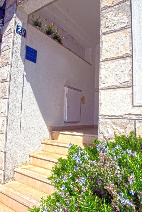 Duby Apartment